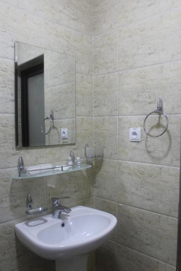 Taxtapul Hotel