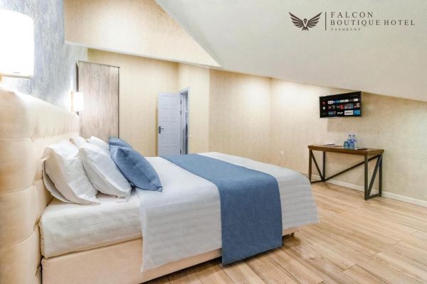 Falcon Boutique Hotel