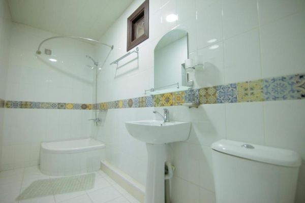 Mukhlisabegim Hotel