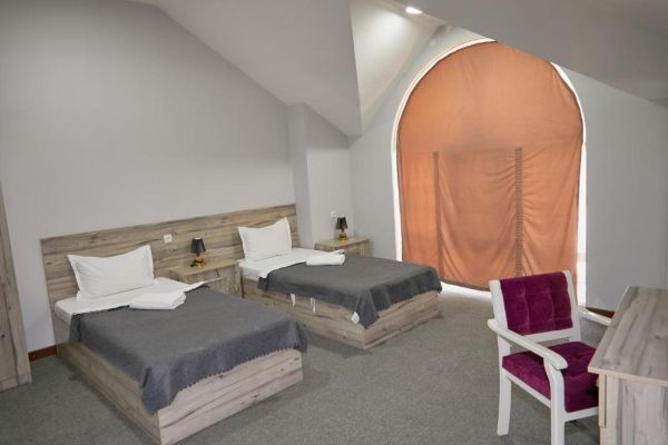 Muqaddas Hotel