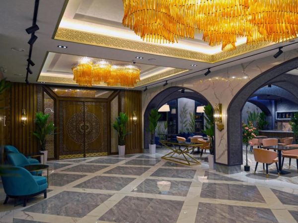 Paradise Plaza Luxury Hotel