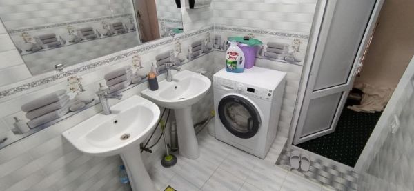 HOSTEL CHINOR