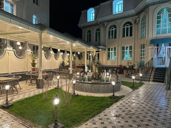 Ideal Hotel