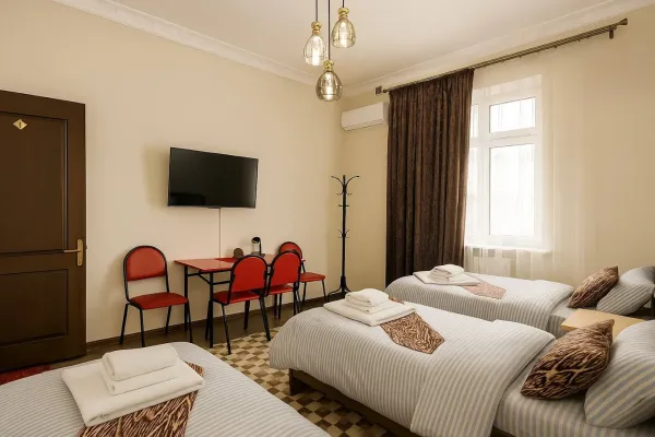 Sam Greenhouse Hostel