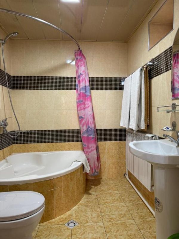 Hotel Shahram Plus Sh