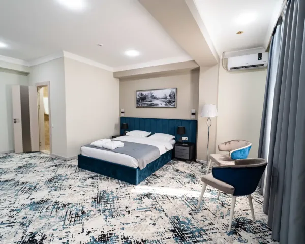 Hamilton Hotel