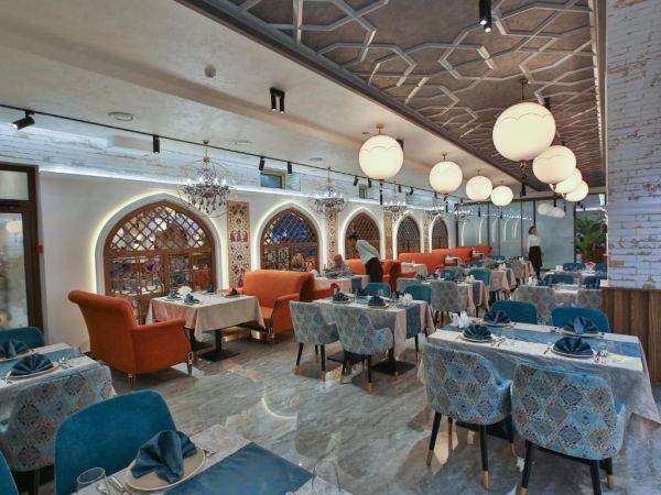 Paradise Plaza Luxury Hotel