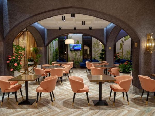Paradise Plaza Luxury Hotel
