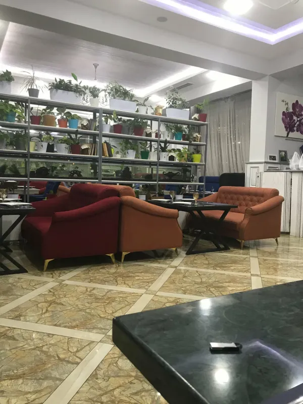 Shedevr Plaza