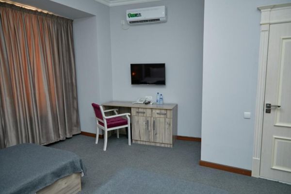 Muqaddas Hotel