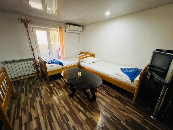 河畔酒店