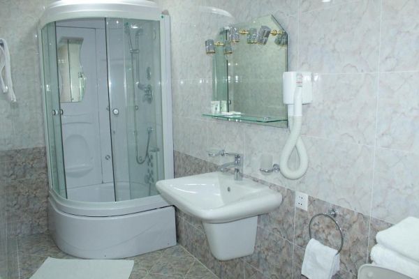 Diamond Plaza Hotel