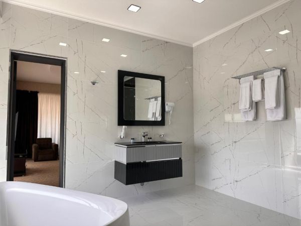 Astor Hotel