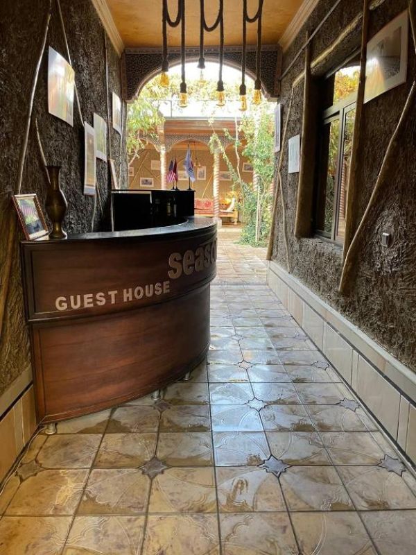 Guest House SEASONS