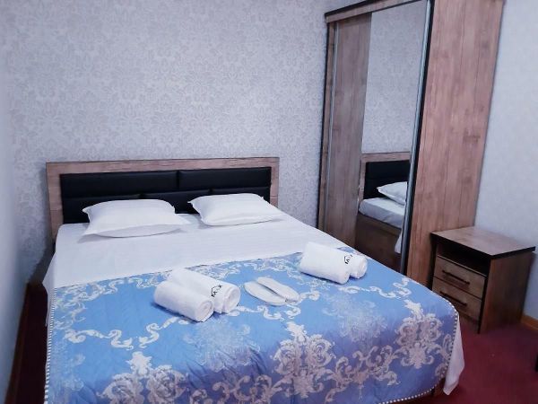 Max Hostel