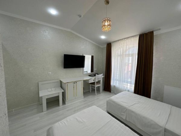 Ideal Hotel