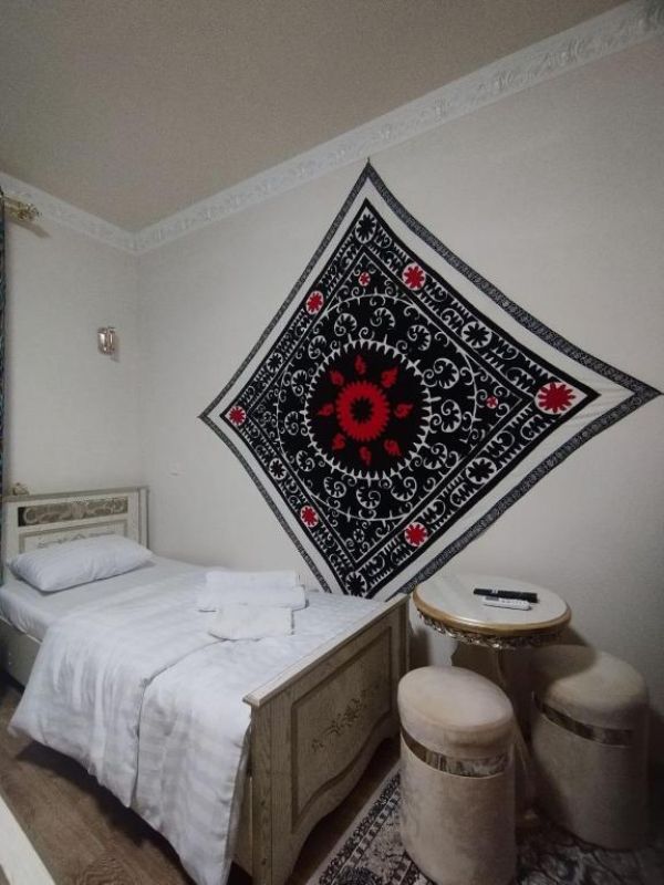 Qozi Hotel