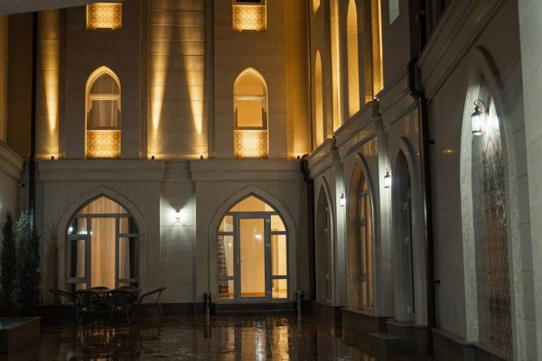 5 Wood Hotel & Spa
