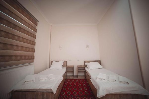Oqilanur Guest House