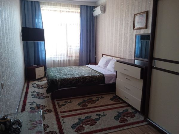 Aziz Mehmon Hotel