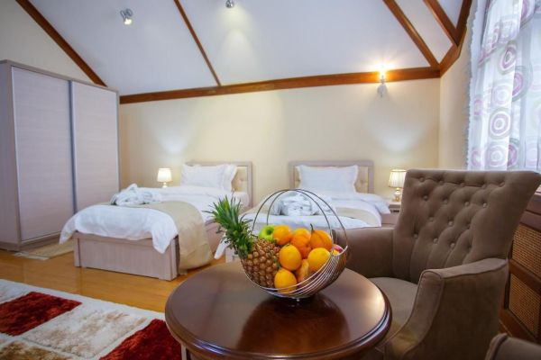Izumrud Hotel