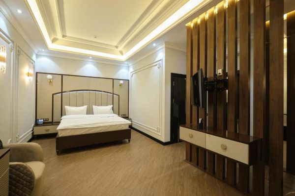 East Star Hotel