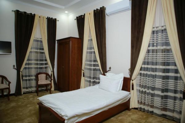 Boulevard Palace