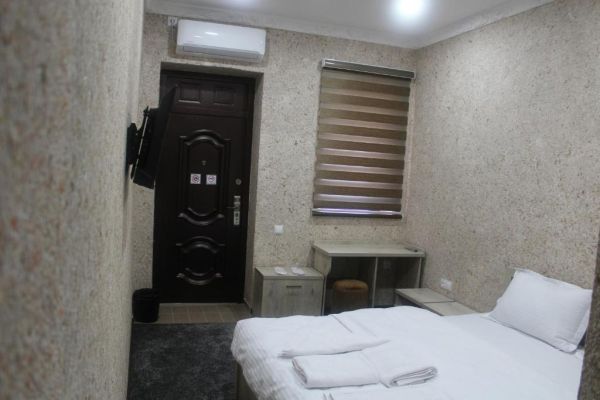 Taxtapul Hotel