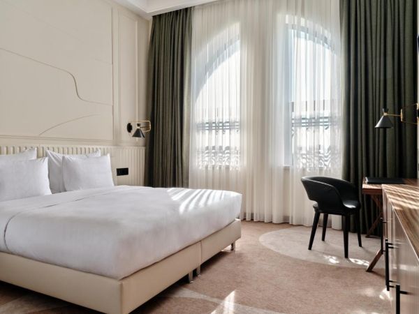 Hotel Crowne Plaza Tashkent, an IHG Hotel