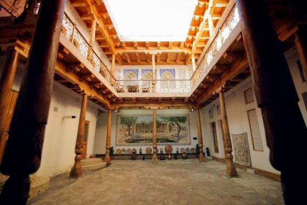Mukhlisabegim Hotel