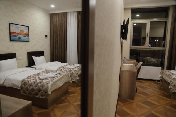 Hotel 1946
