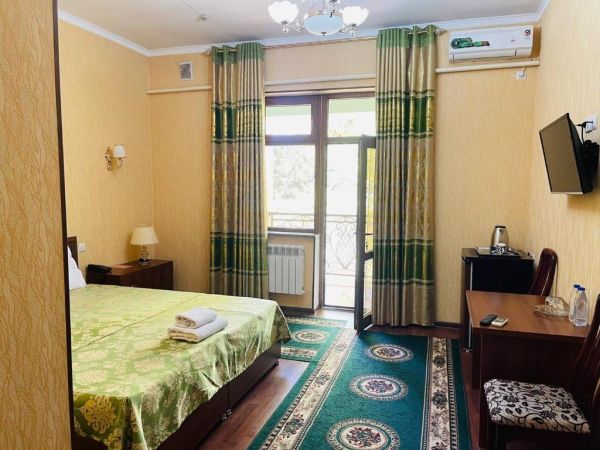 Shokhjakhon Parvoz