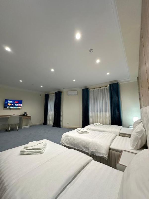Nur Makon Hotel