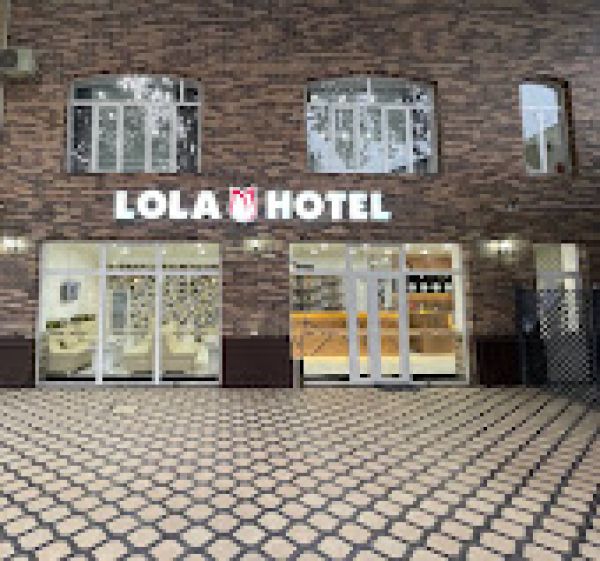 Lola Hotel