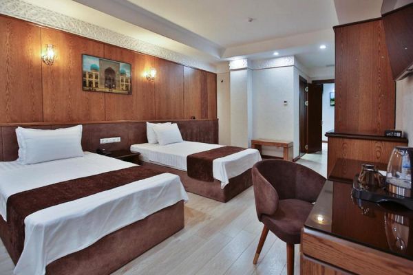 Paradise Plaza Luxury Hotel