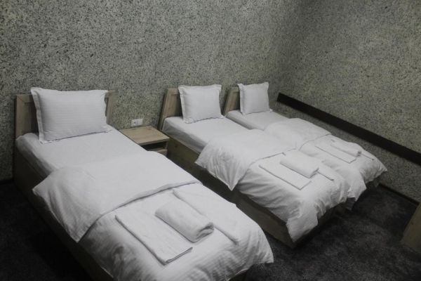 Taxtapul Hotel