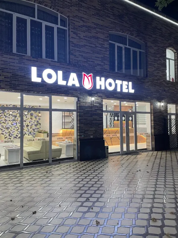 Lola Hotel