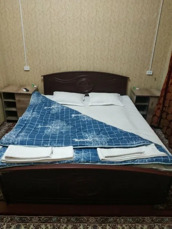 Отель Fayz Plaza