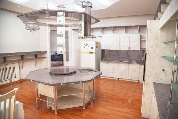 里顿勒克斯酒店
