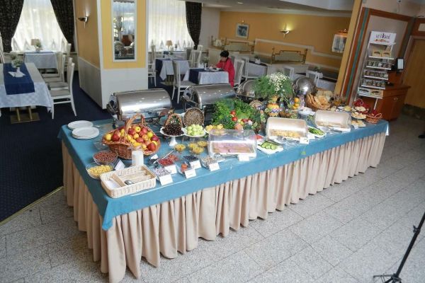 Shodlik Palace Hotel