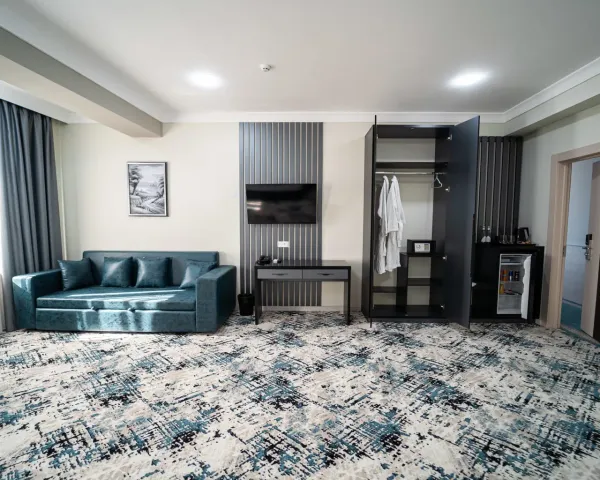 Hamilton Hotel