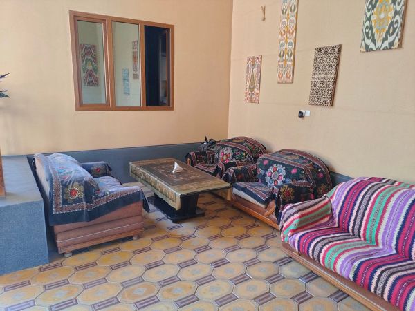 Guest House Ikathouse