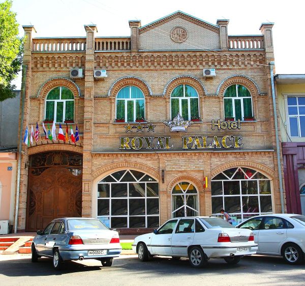 Royal Palace Hotel