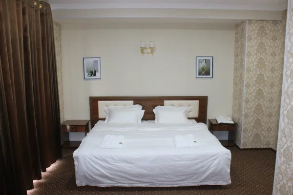 Ulug'bek Hotel