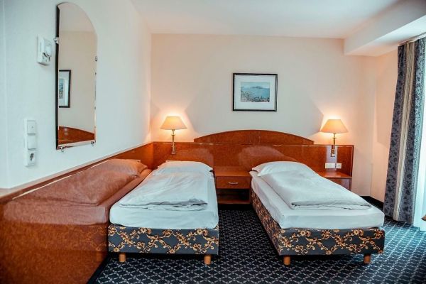 Shodlik Palace Hotel