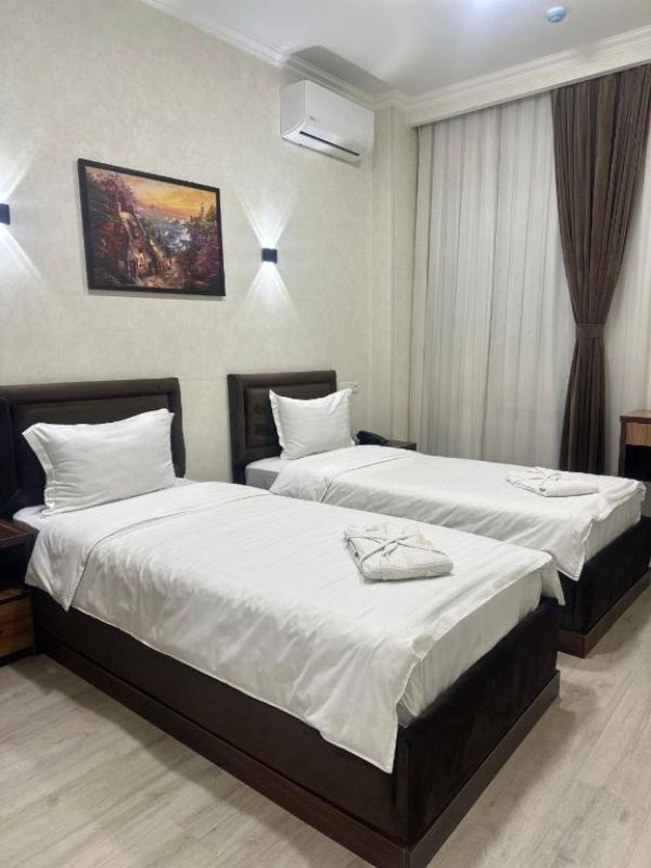 Hotel 1946