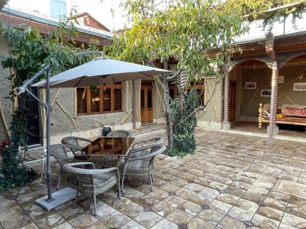 Guest House SEASONS