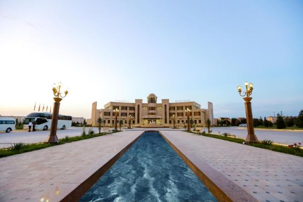 Hotel Karvan