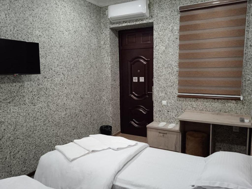 Taxtapul Hotel