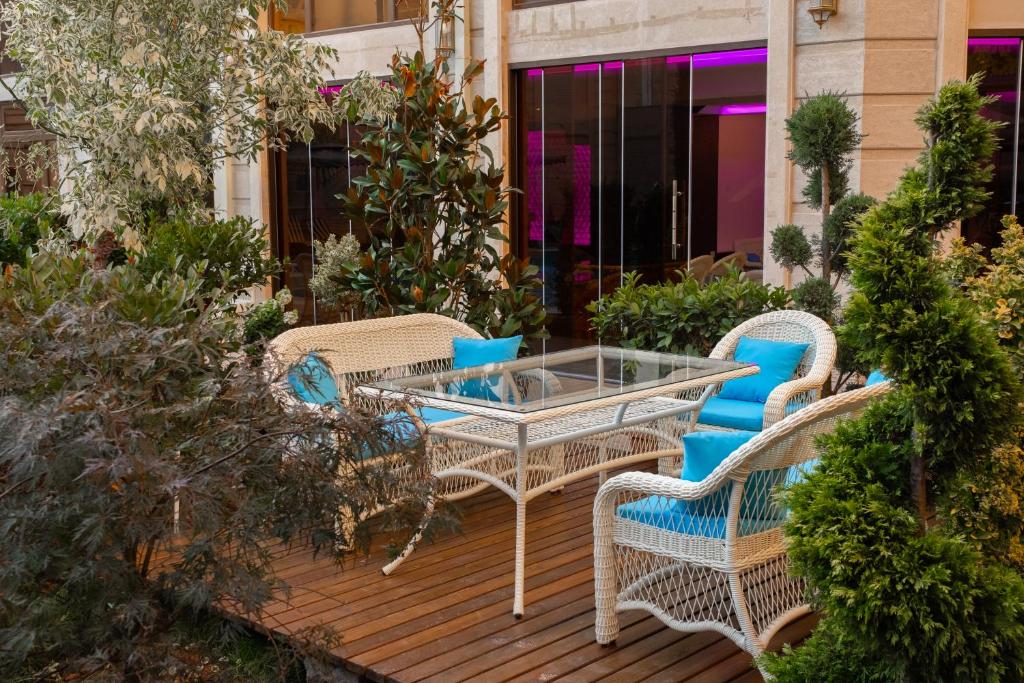 Dilimah Premium Luxury Hotel